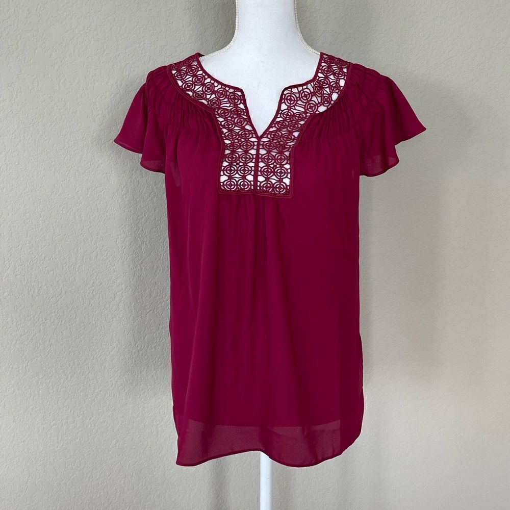 ⭐️3 for $10⭐️ Wine Color Cutout Blouse
